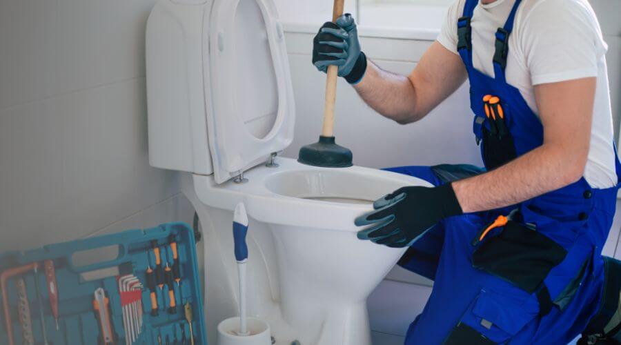 Expert burst pipe repair services in Tichnor, AR